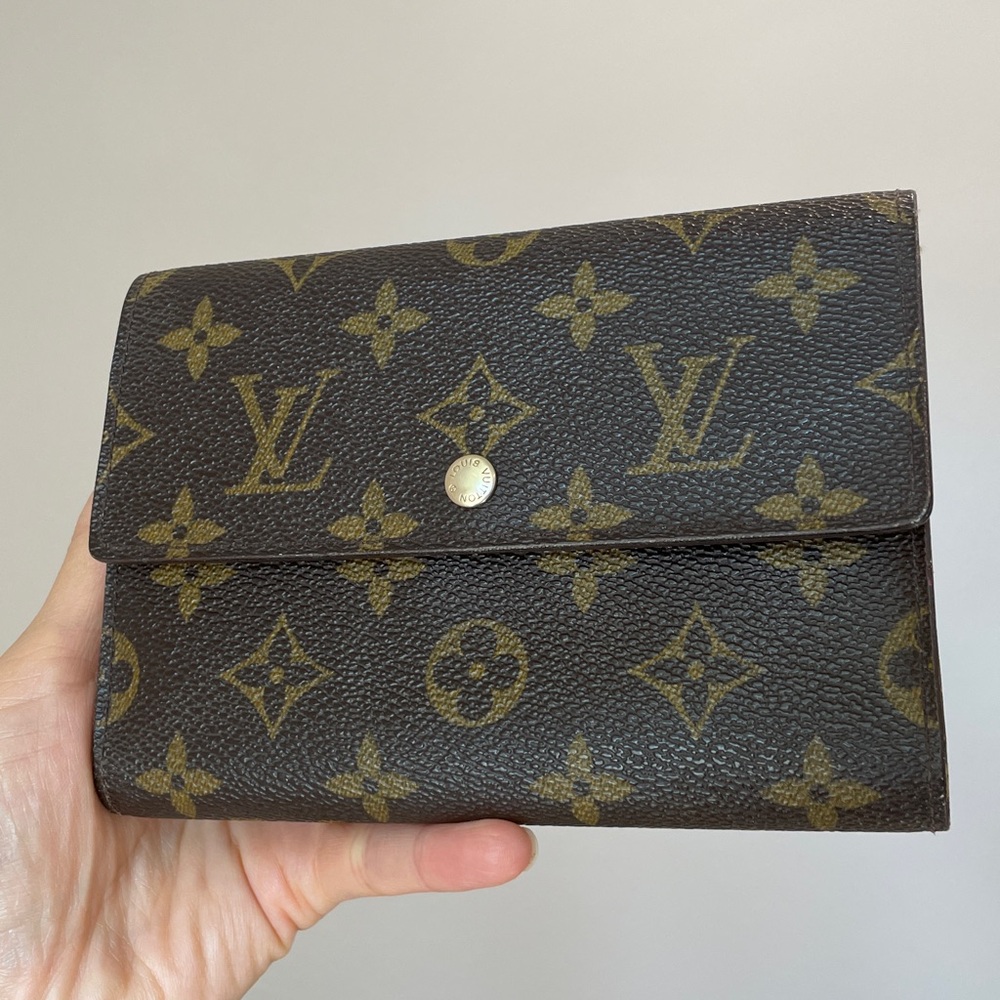 Louis Vuitton Monogram Porte Tressor Wallet